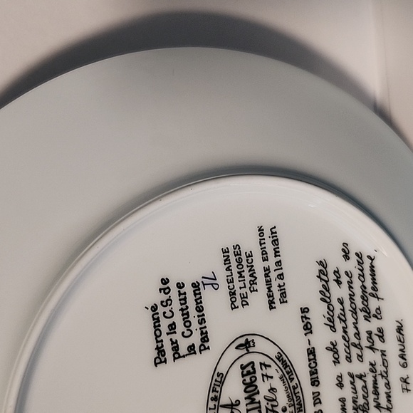 Vintage 1976 Porcelain Plate Of Sarah en Tourmure 1875 Painting Beautiful - Picture 7 of 7